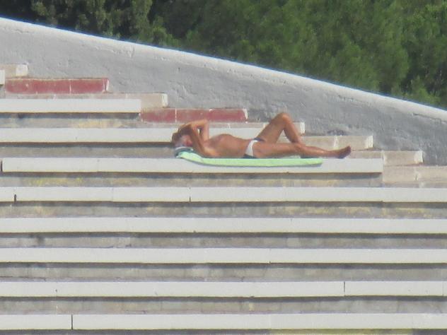 Foto: Tomando el sol en el parque de Las Cruces - Madrid (Comunidad de Madrid), España