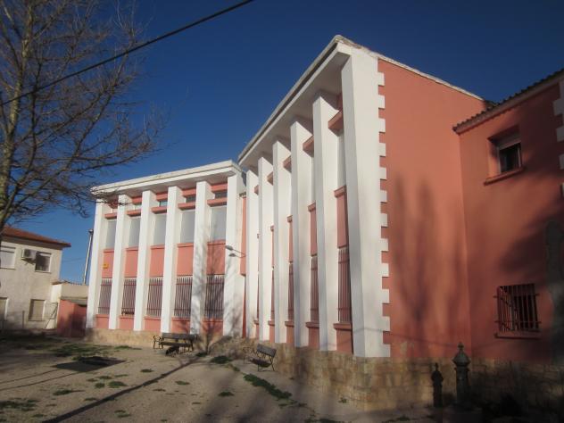 Foto: El edificio de las escuelas hoy C.R.A. - Mazuecos (Guadalajara), España