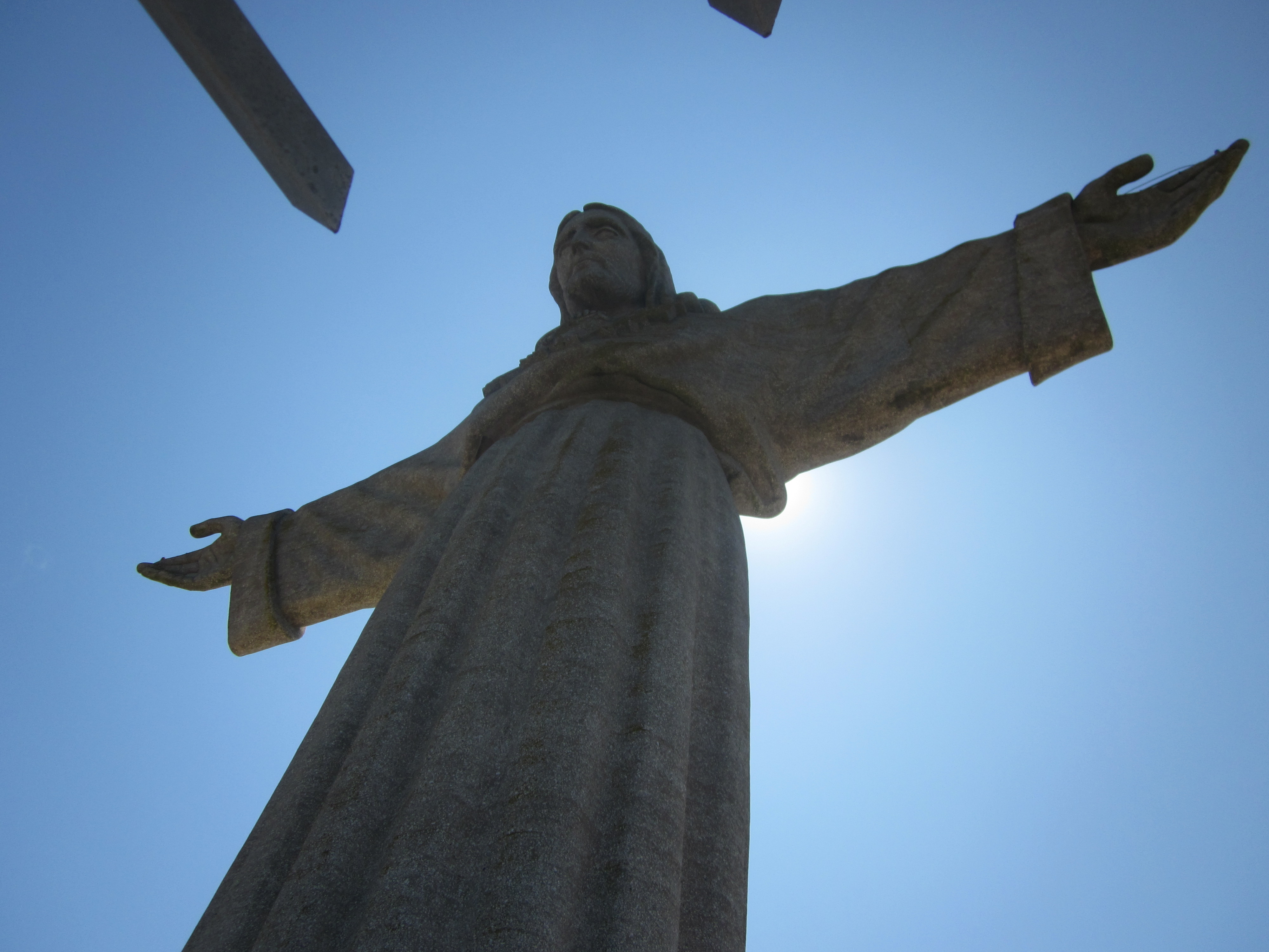 Foto: Cristo Rey en el santuario nacional homónimo - Almada (Lisbon), Portugal