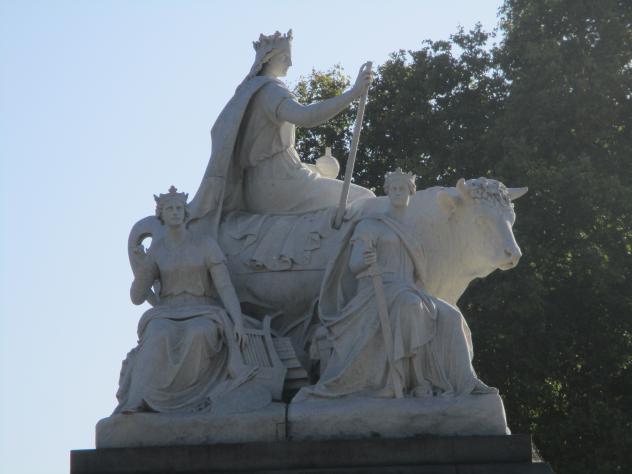 Foto: Europa en el memorial del Príncipe Alberto - Londres (England), El Reino Unido