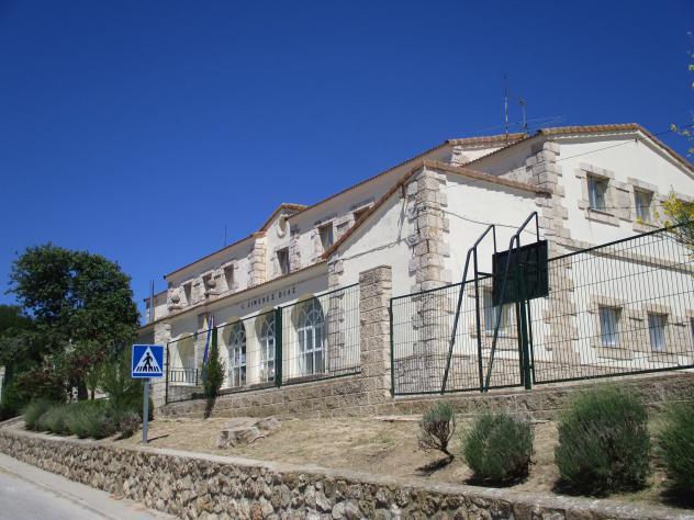 Foto: Colegio Jímenez Díaz - Albares (Guadalajara), España