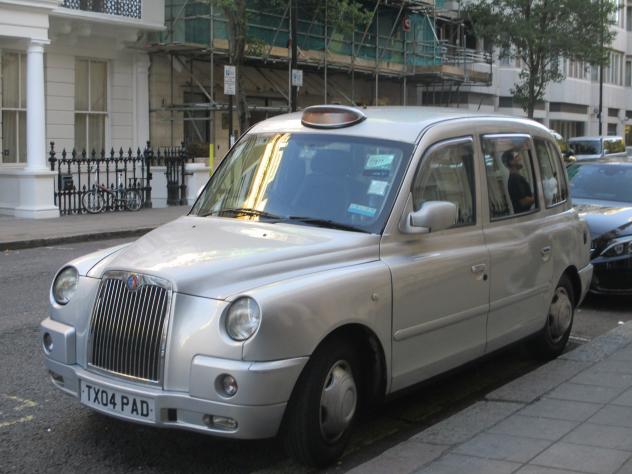 Foto: Típico taxi londinense - Londres (England), El Reino Unido