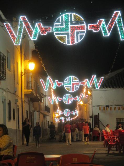 Foto: Iluminación de las fiestas - Driebes (Guadalajara), España