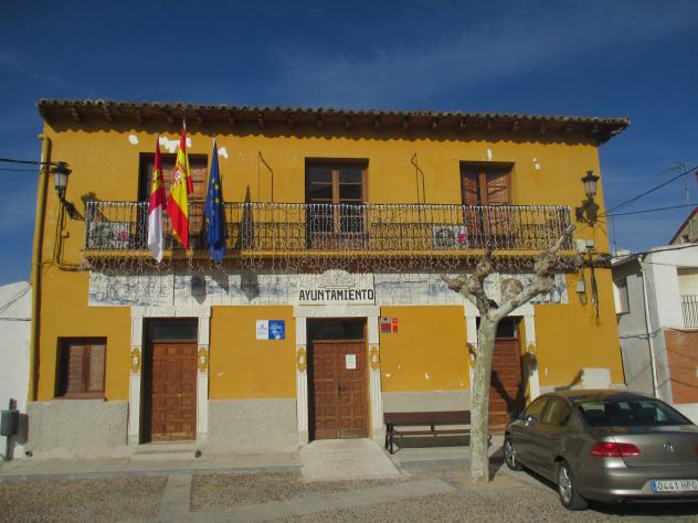 Foto: El ayuntamiento de la localidad - Driebes (Guadalajara), España