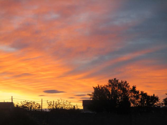 Foto: Rojo atardecer - Mazuecos (Guadalajara), España