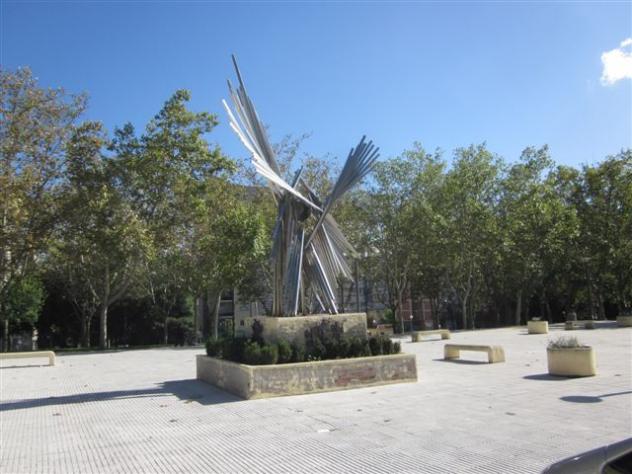 Foto: Escultura metálica - Leganés (Madrid), España