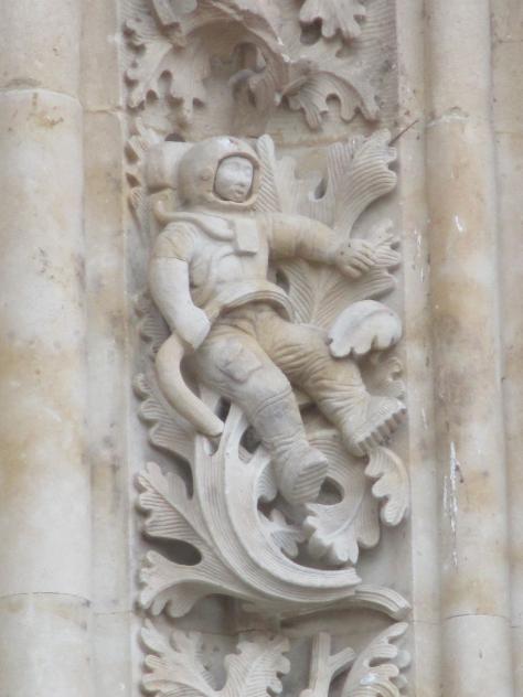 Foto: Mono astronauta en la fachada de la catedral - Salamanca (Castilla y León), España