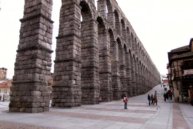 Foto: El acueducto romano es el símbolo de la ciudad - Segovia (Castilla y León), España