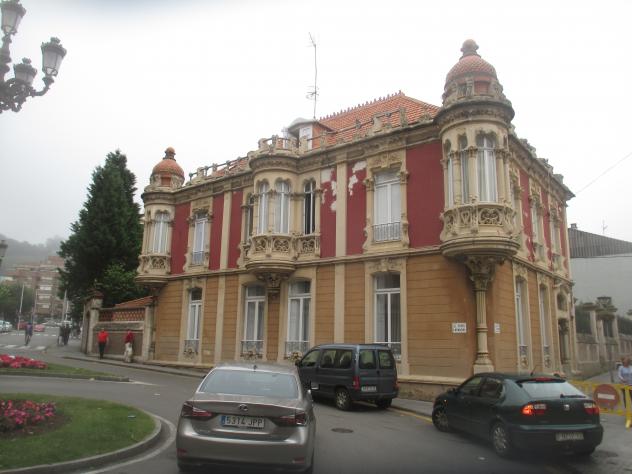 Foto: Casa Mori un edificio de estilo modernista - Luanco (Asturias), España