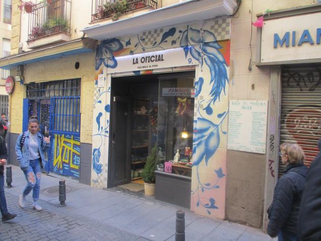 Foto: Venta de cerámicas al peso - Madrid (Comunidad de Madrid), España