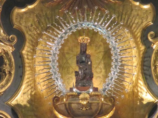 Foto: Imagen de Nuestra Señora de Atocha en su Basílica - Madrid (Comunidad de Madrid), España