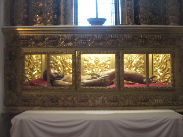 Foto: Cristo yacente en el convento del Carmen - Pastrana (Guadalajara), España