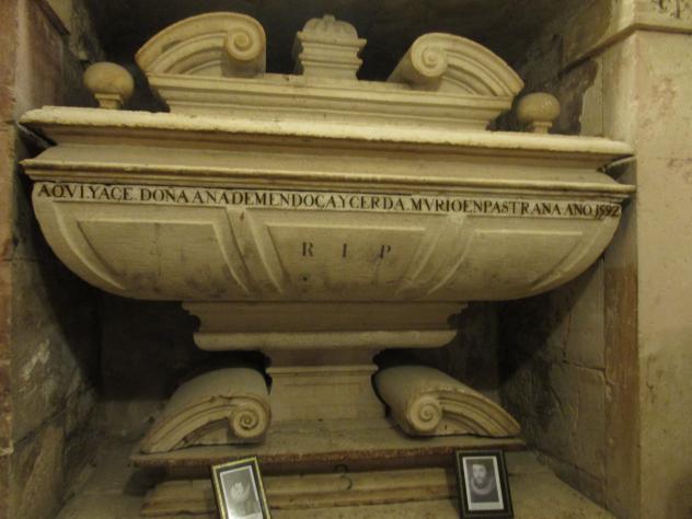 Foto: Tumba de la princesa de Eboli en la Colegiata - Pastrana (Guadalajara), España
