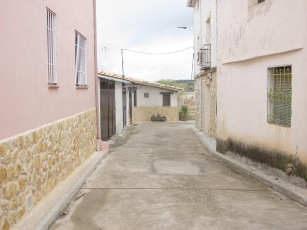 Foto: Calle del municipio - Escopete (Guadalajara), España