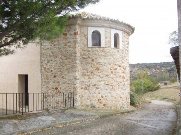 Foto: Ábside de la iglesia - Escopete (Guadalajara), España