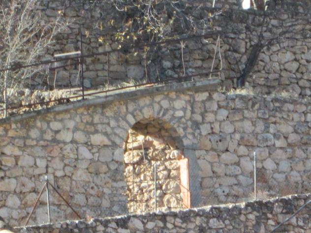 Foto: Arca en la muralla - Alhóndiga (Guadalajara), España