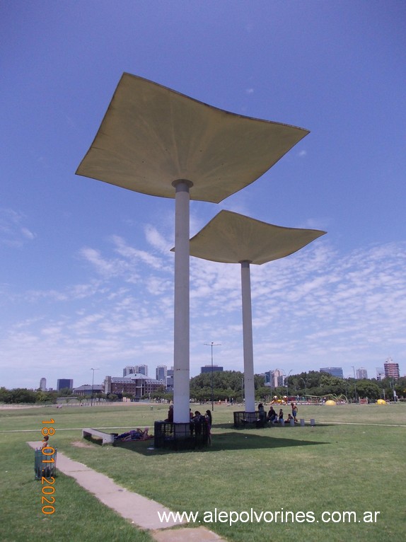 Foto: Monumento del fin del Milenio - Vicente Lopez (Buenos Aires), Argentina