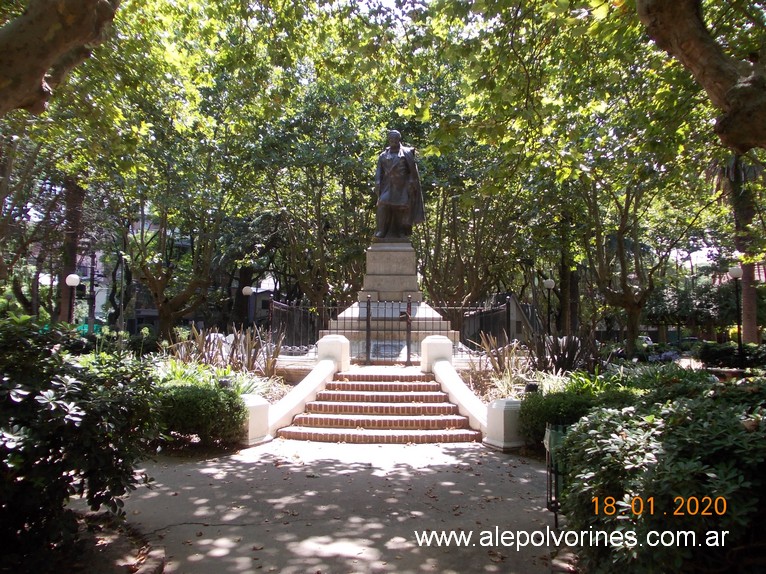 Foto: Plaza Vicente Lopez y Planes - Vicente Lopez (Buenos Aires), Argentina