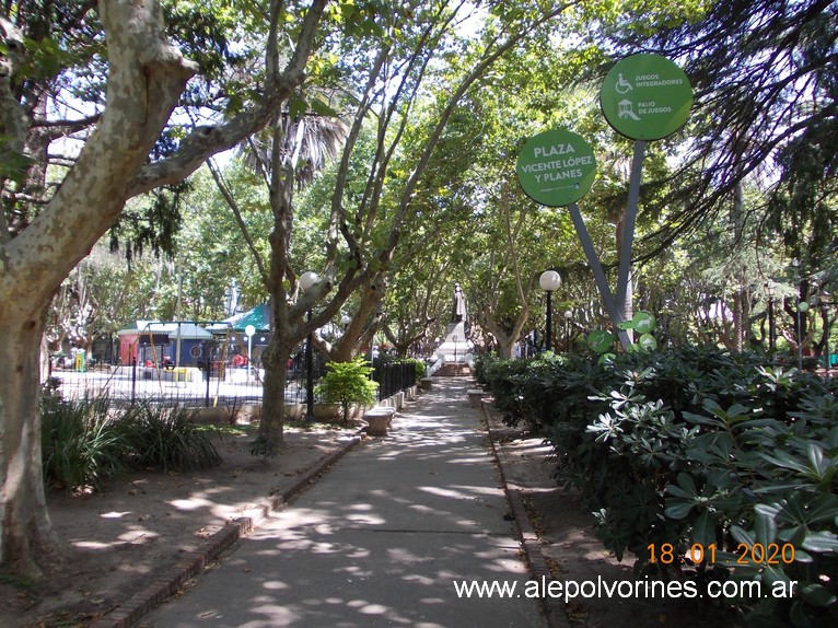 Foto: Plaza Vicente Lopez y Planes - Vicente Lopez (Buenos Aires), Argentina