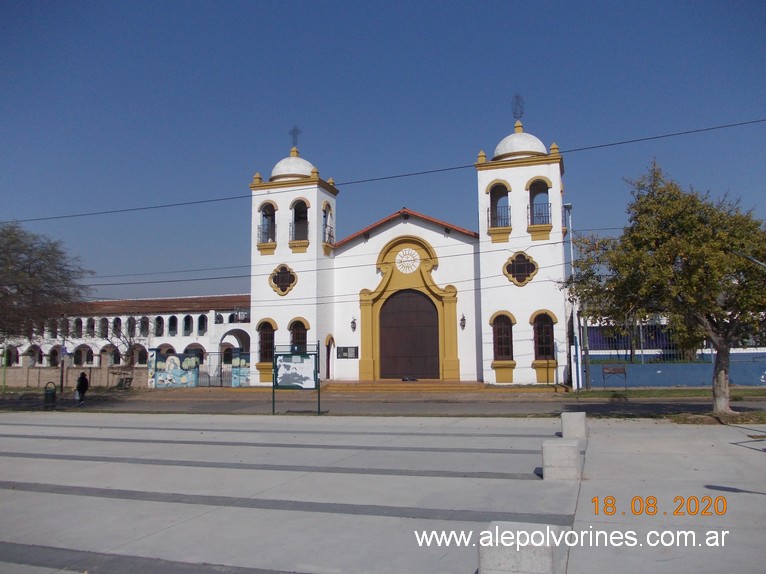Foto: Iglesia NS de Guadalupe - Adolfo Sourdeaux (Buenos Aires), Argentina