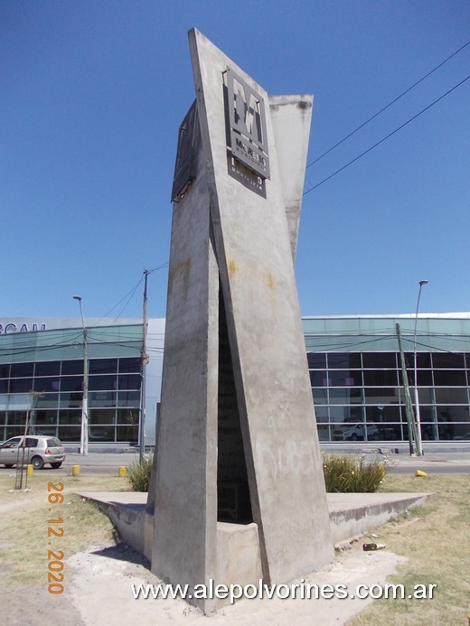 Foto: Monolito Acceso a Moreno - Moreno (Buenos Aires), Argentina
