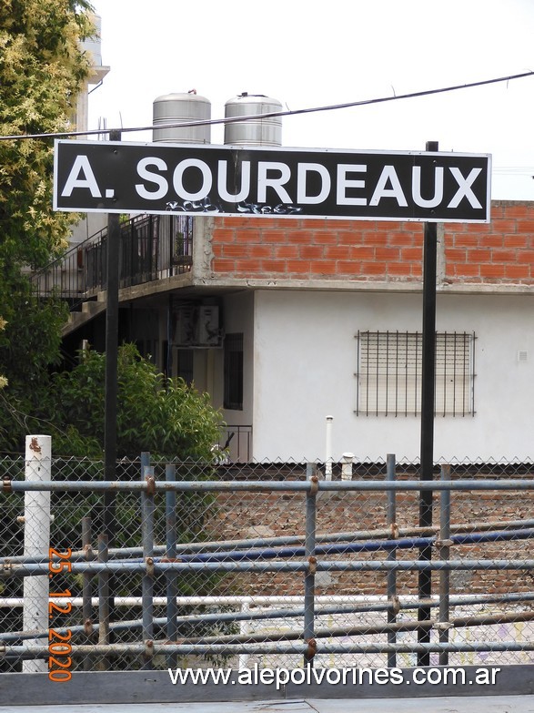 Foto: Estacion Adolfo Sourdeaux - Villa de Mayo (Buenos Aires), Argentina