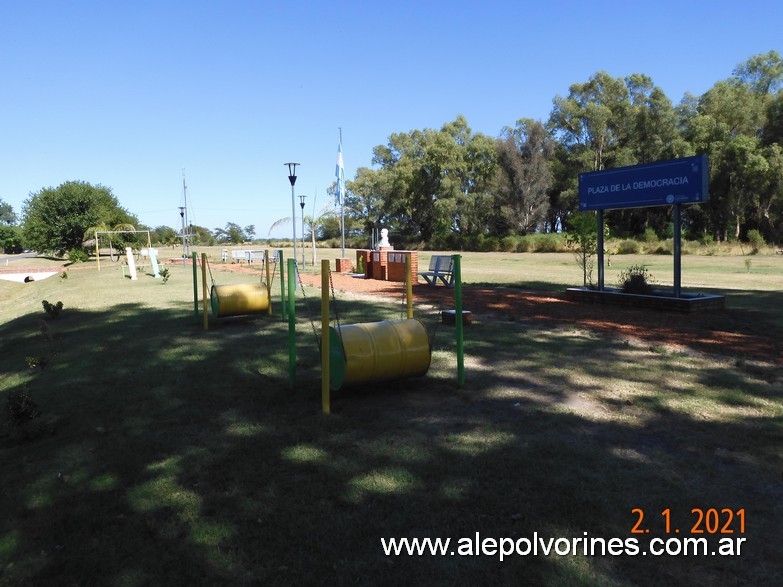 Foto: Plaza de la Democracia - La Choza (Buenos Aires), Argentina