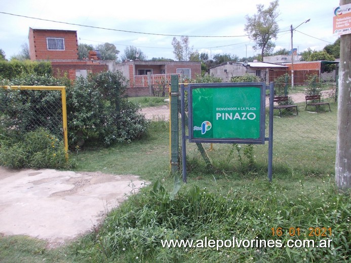 Foto: Plaza Pinazo - Del Viso (Buenos Aires), Argentina
