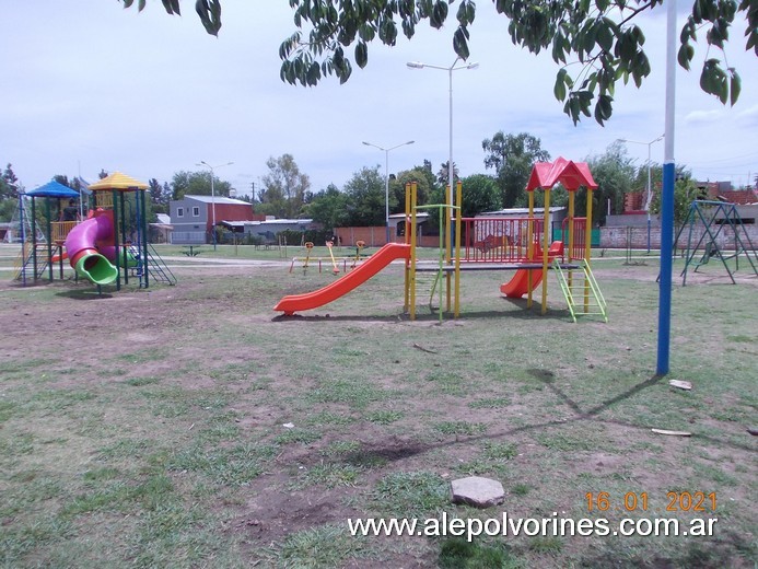 Foto: Plaza Barrio Los Tilos - Del Viso (Buenos Aires), Argentina