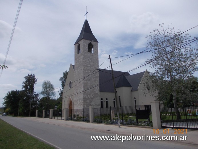 Foto: Iglesia Sagrada Familia - Del Viso - Del Viso (Buenos Aires), Argentina