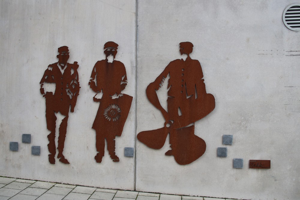 Foto: Siluetas en un muro - Gotemburgo, Suecia