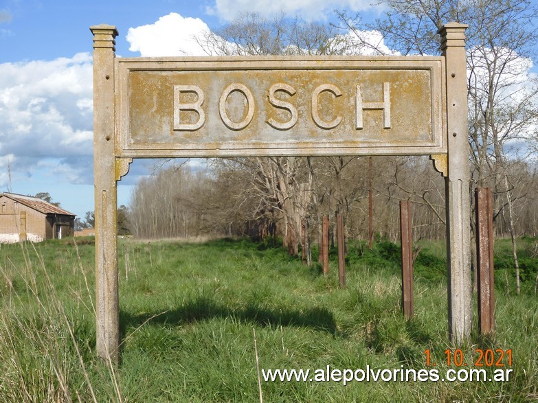 Foto: Estacion Bosch - Bosch (Buenos Aires), Argentina