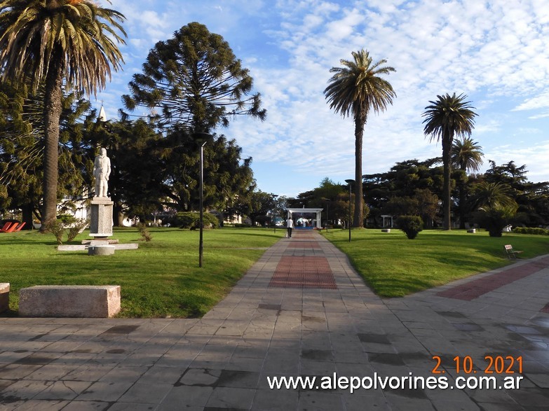 Foto: Benito Juarez - Plaza Independencia - Benito Juarez (Buenos Aires), Argentina