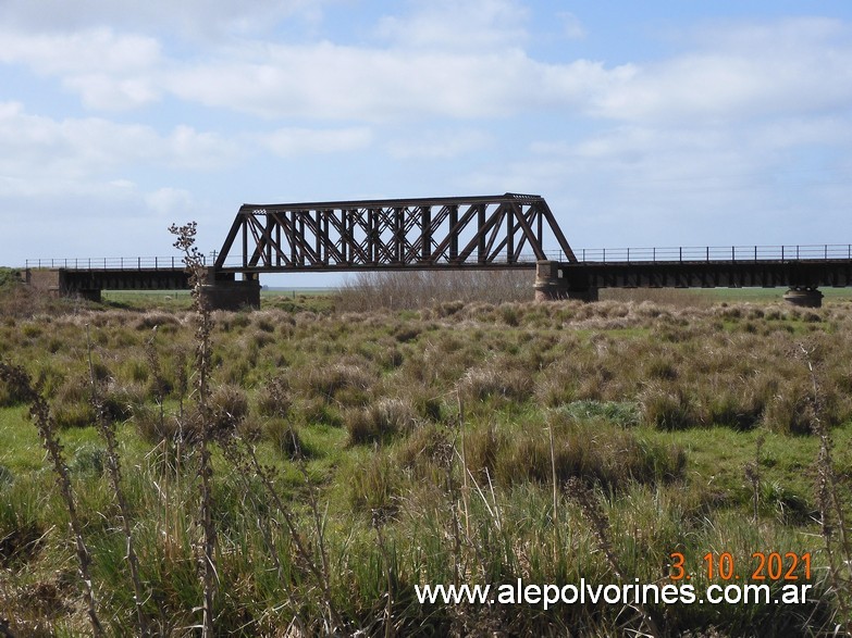 Foto: Puente FCS sobre Rio Quequen Grande - Nicanor Olivera (Buenos Aires), Argentina