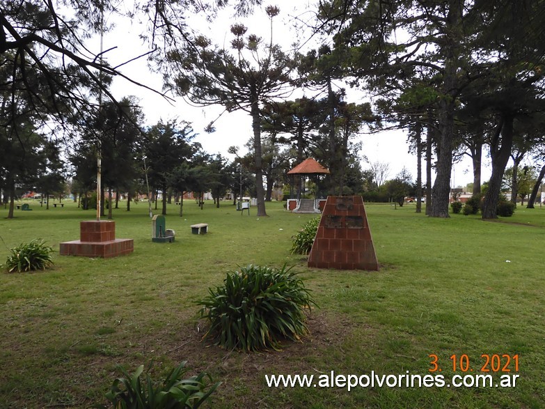 Foto: Claraz - Plaza Libertad - Claraz (Buenos Aires), Argentina