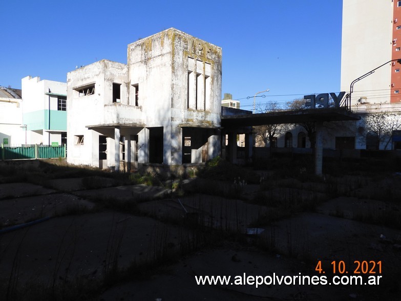 Foto: Tres Arroyos - Estacion de Servicio Abandonada - Tres Arroyos (Buenos Aires), Argentina