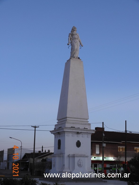 Foto: Tres Arroyos - Piramide de Mayo - Tres Arroyos (Buenos Aires), Argentina