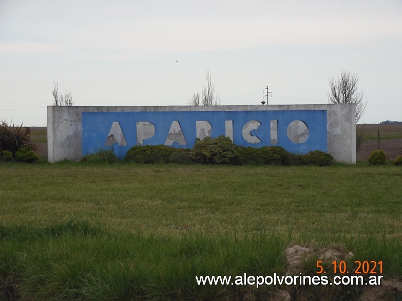 Foto: Aparicio - Acceso - Aparicio (Buenos Aires), Argentina