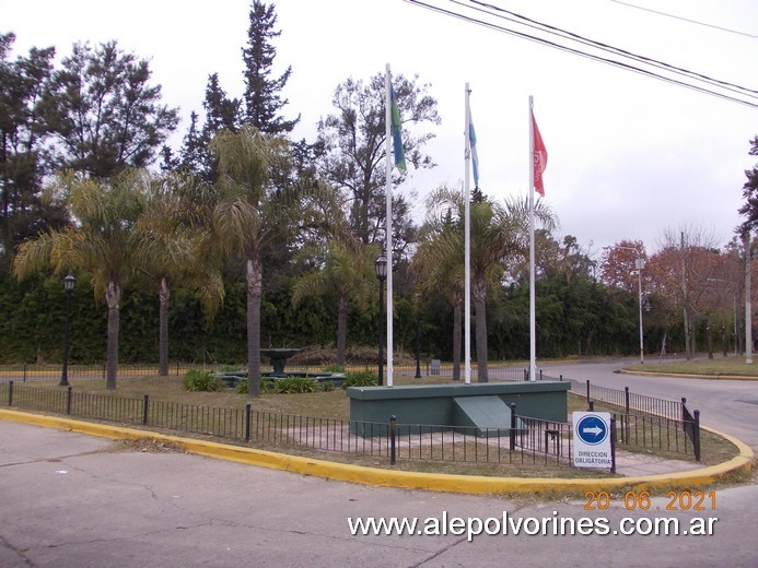 Foto: Don Torcuato - Plazoleta Barrio Gutierrez - Don Torcuato (Buenos Aires), Argentina