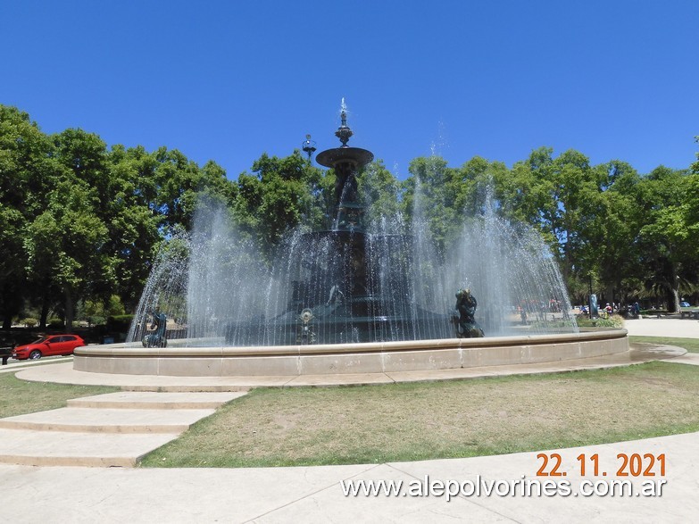 Foto: Mendoza - Fuente de los Continentes - Mendoza, Argentina