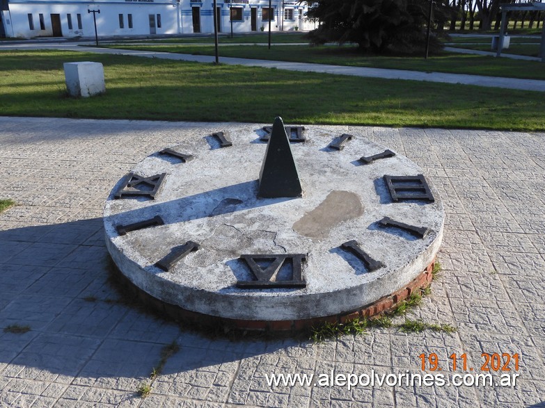 Foto: Falucho - Reloj Solar - Falucho (La Pampa), Argentina