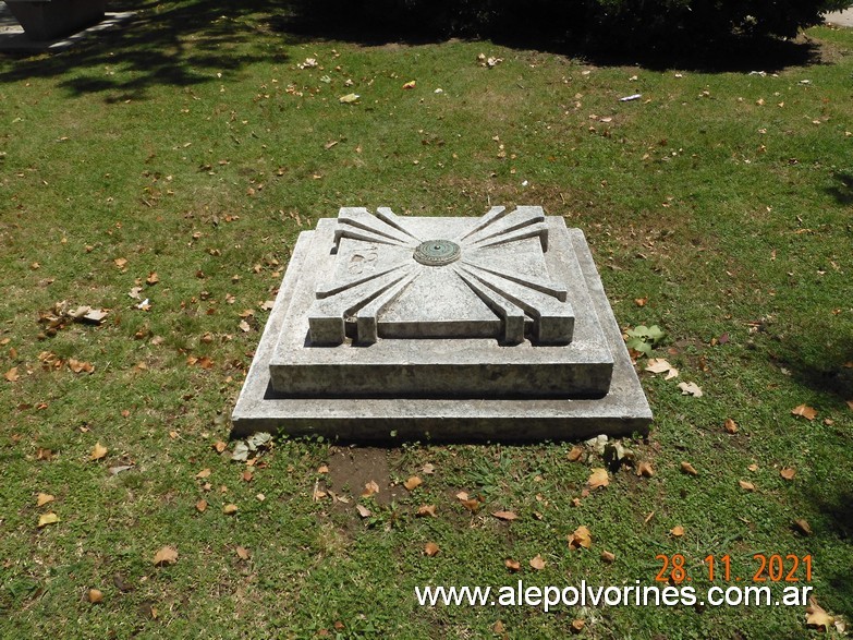 Foto: Punto Nodal N°123 IGM - La Carlota - La Carlota (Córdoba), Argentina