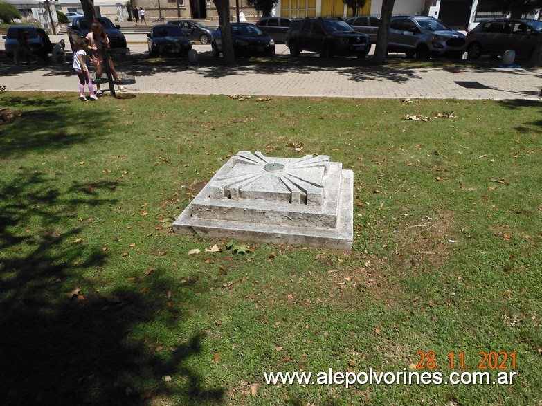 Foto: Punto Nodal N°123 IGM - La Carlota - La Carlota (Córdoba), Argentina