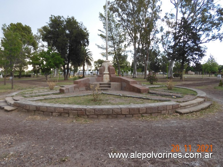 Foto: Carmensa - Plaza Abutcov - Carmensa (Mendoza), Argentina