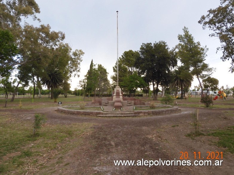 Foto: Carmensa - Plaza Abutcov - Carmensa (Mendoza), Argentina