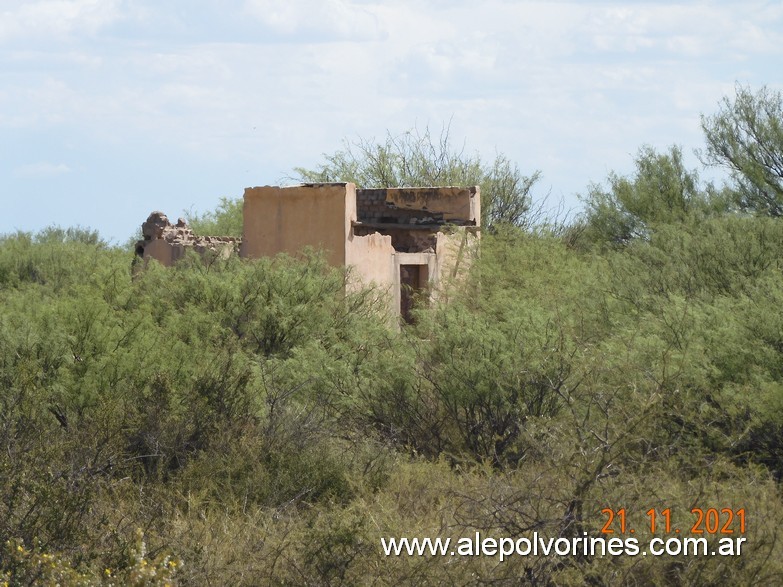 Foto: Restos Estacion Comandante Salas - Mendoza - Comandante Salas (Mendoza), Argentina