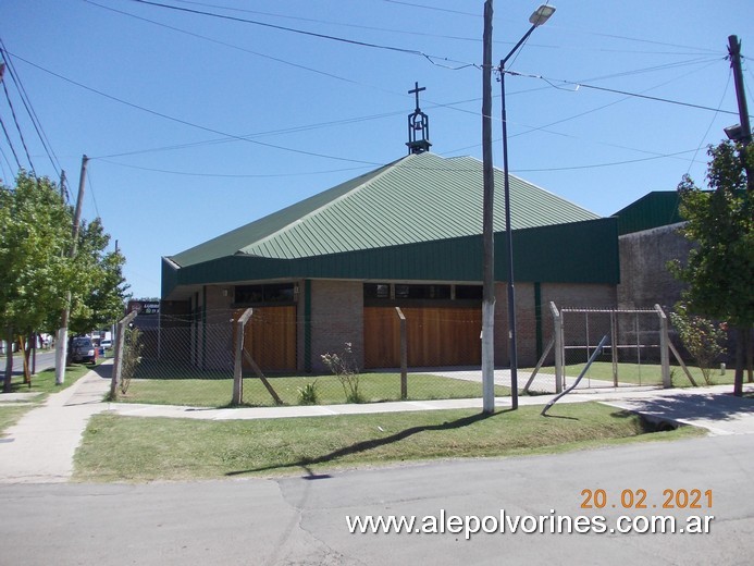 Foto: Iglesia NS de las Gracias - Barrio Peruzzotti - Pilar (Buenos Aires), Argentina