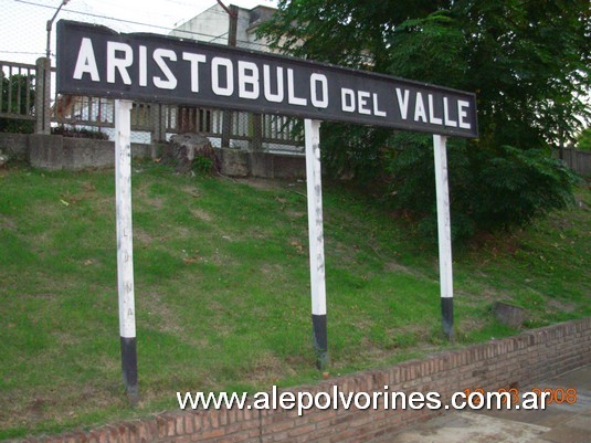 Foto: Estacion Aristóbulo Del Valle - Vicente Lopez (Buenos Aires), Argentina