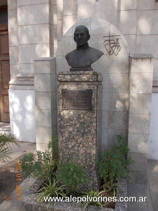 Foto: Iglesia NS de los Dolores - Caballito - Caballito (Buenos Aires), Argentina