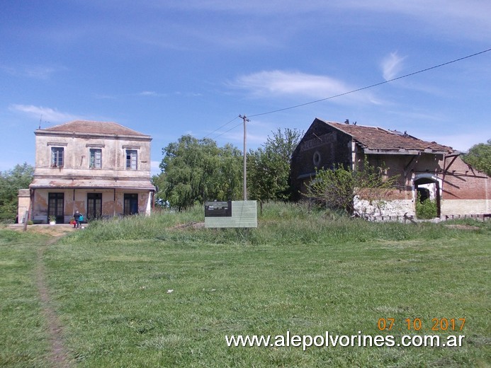 Foto: Estacion Azcuénaga - Azcuenaga (Buenos Aires), Argentina